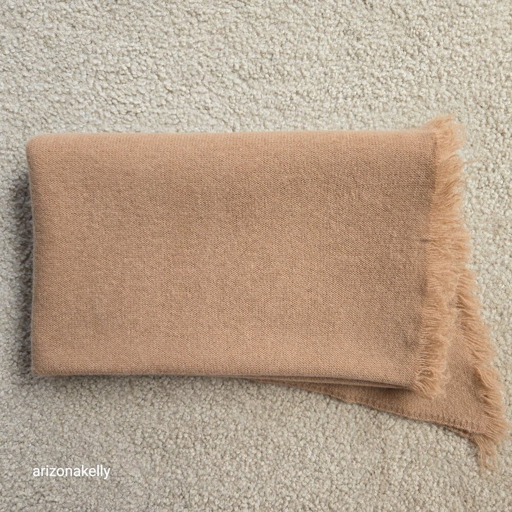 NWOT Tan Cashmere Knit Oblong Scarf with Fringe and Asymmetrical Ends - Picture 11 of 15
